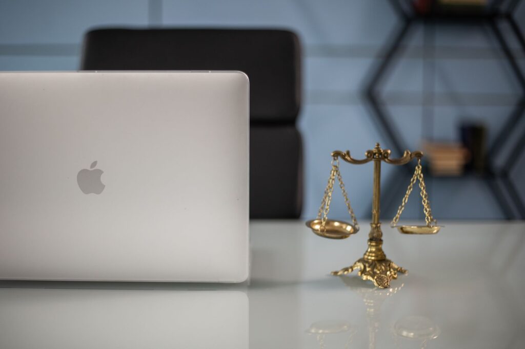 TeamViewer wykrył użycie komercyjne? Jak legalnie rozwiązać problem i jakie są alternatywy