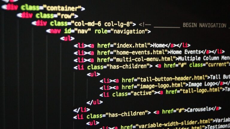MLOps czy DevOps: czym różnią się procesy wdrażania modeli AI?